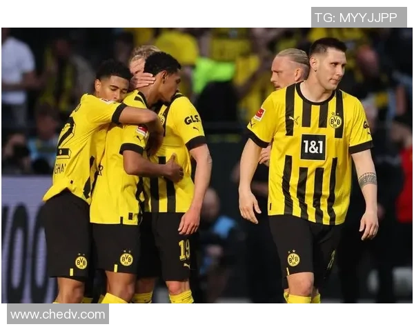 英超大战切尔西大胜多特蒙德争议判罚引发全场热议