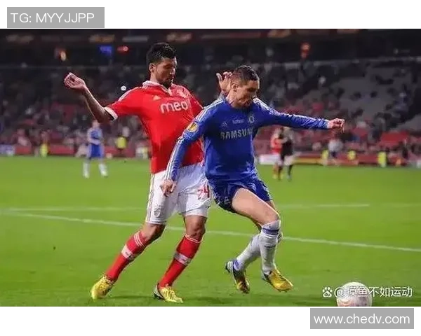 中超赛场惊现冷门本菲卡大胜里昂引发全场狂欢