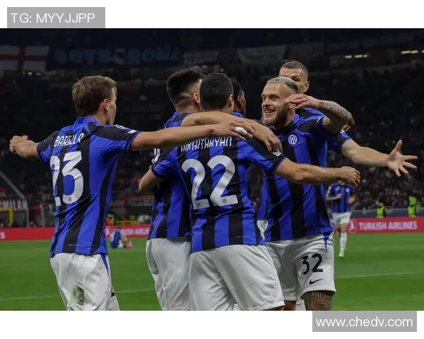 欧冠激战：AC米兰凭乌龙球小胜皇马战术解析与精彩瞬间回顾