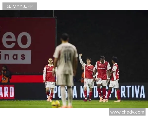 本菲卡逆袭莱比锡5-1神奇扑救成比赛转折点